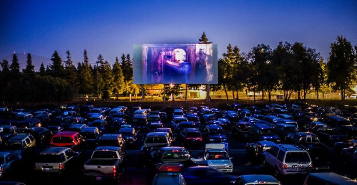 11 Vintage Drive In Theaters In California Still Screening Movies Under The Stars - Decor Hint