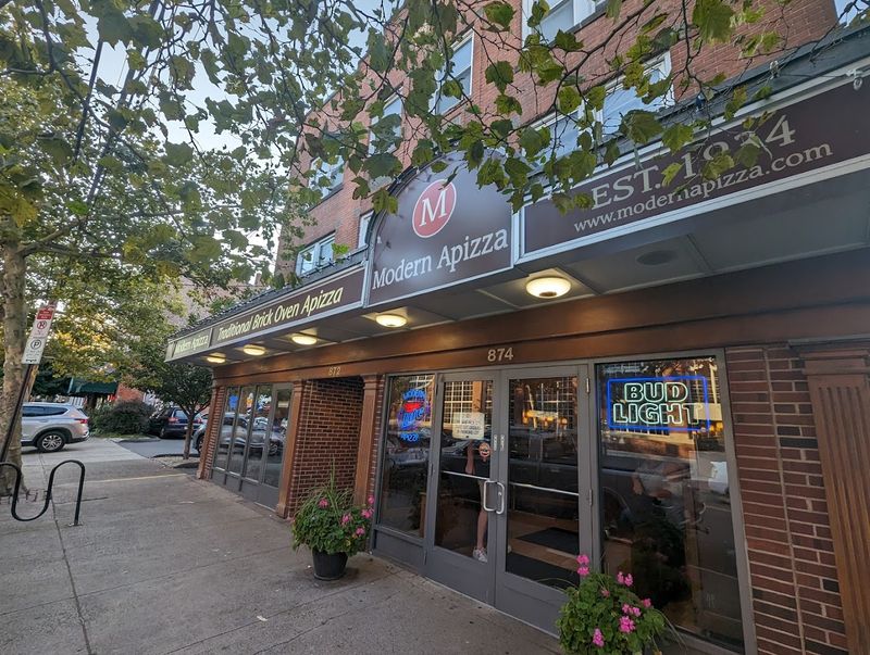 Modern Apizza, New Haven 