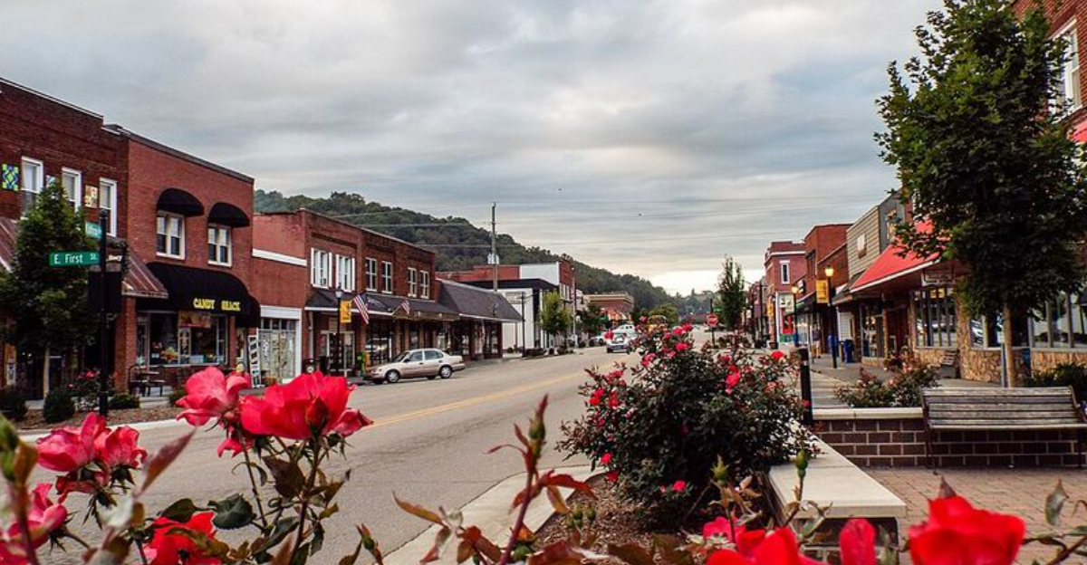 12 Little Known North Carolina Towns That Are Way More Charming Than - Decor Hint