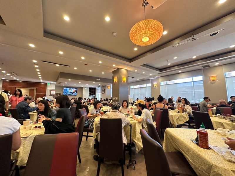 Lunasia Dim Sum House, Alhambra