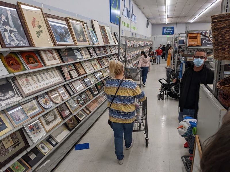 2nd Ave Thrift Store, Baltimore