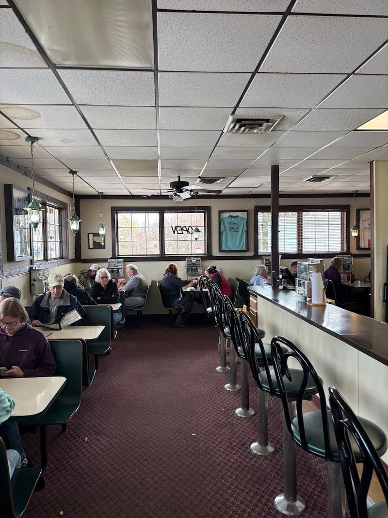 Midway Oh Boy Restaurant, Elyria
