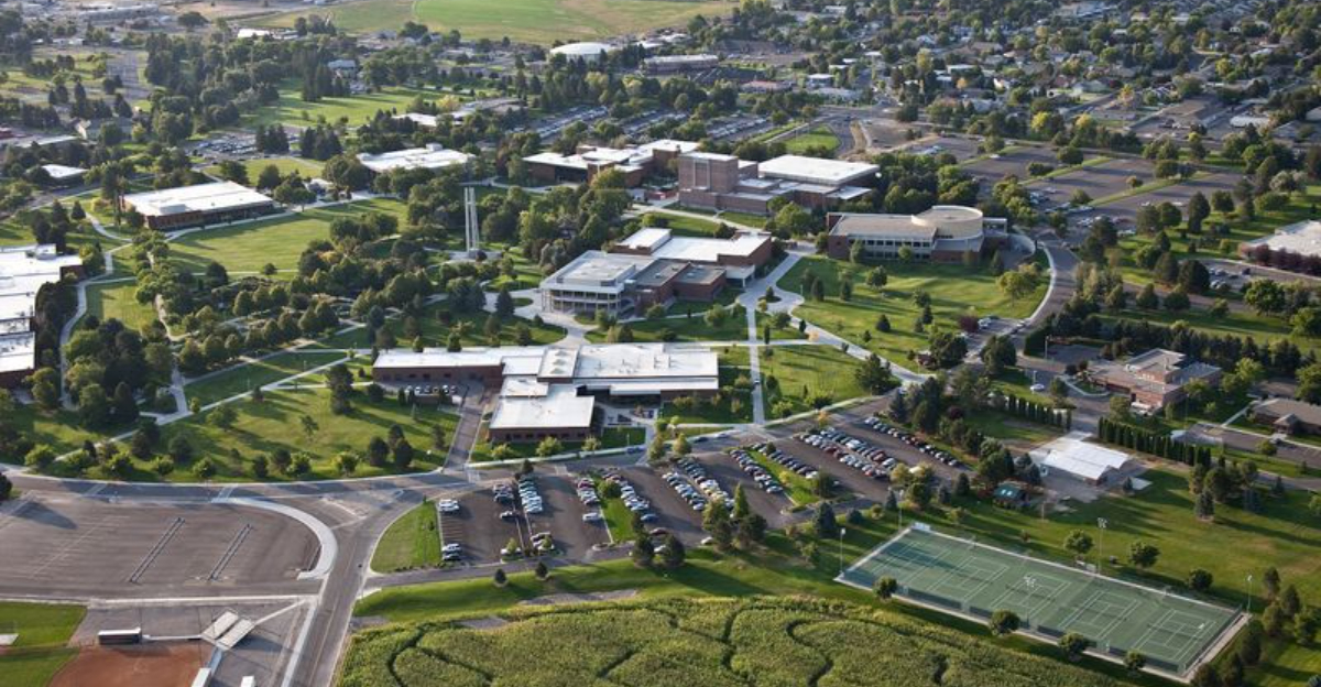 9 Idaho College Campuses That Are Beautiful Enough For A Walk - Decor Hint