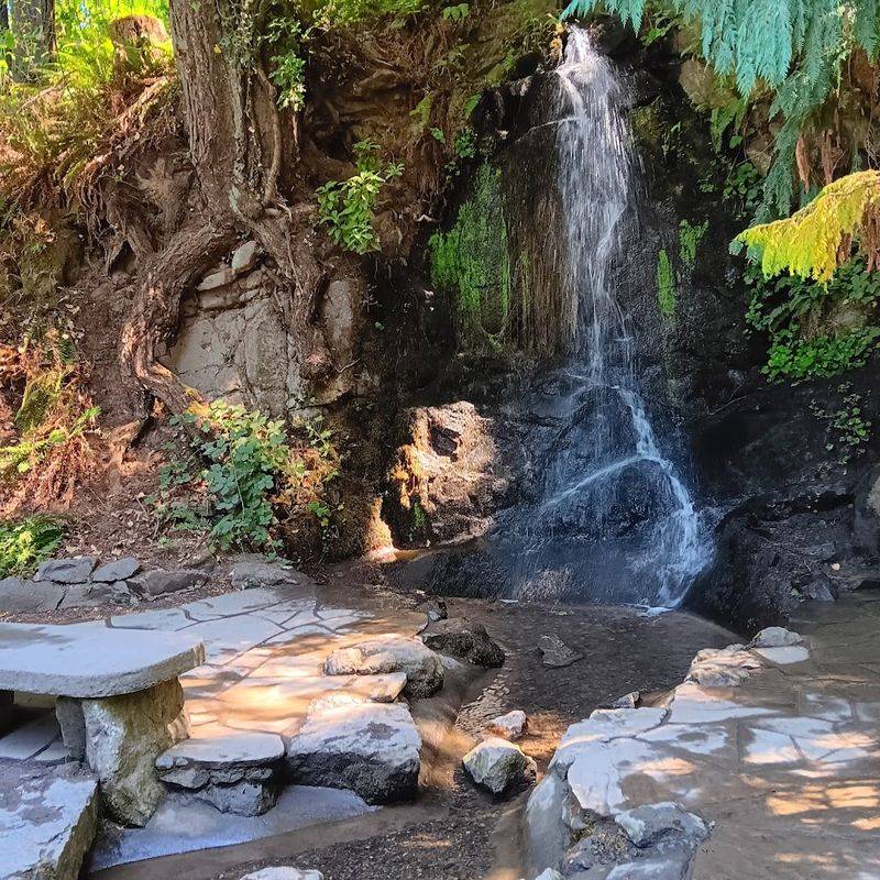 Brewery Park At Tumwater Falls