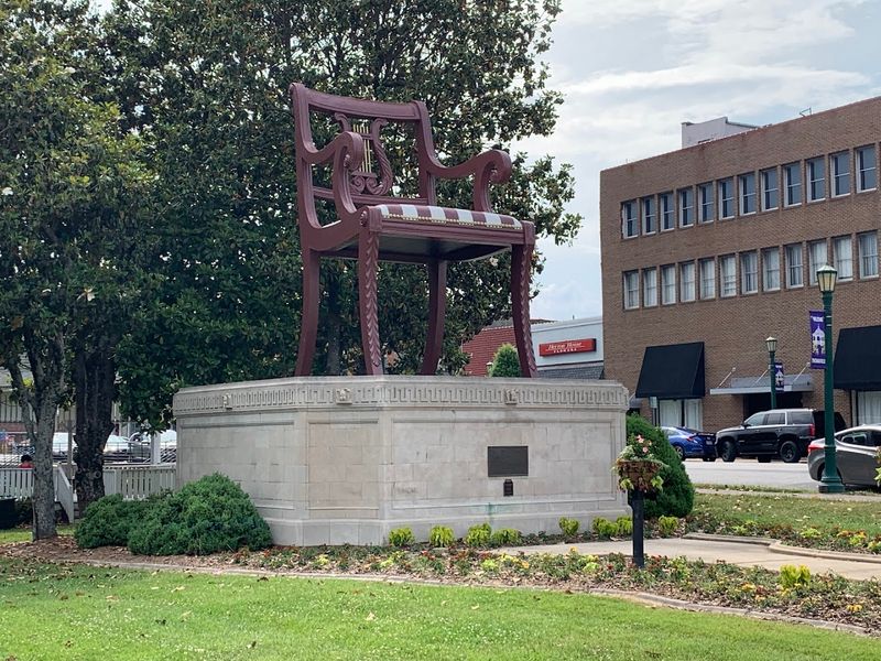 Thomasville's Furniture History Gets A Giant Photo Op
