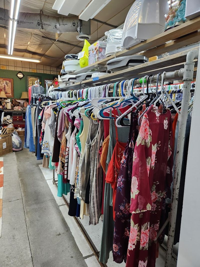 Boutique-Style Thrifting Without Boutique Prices