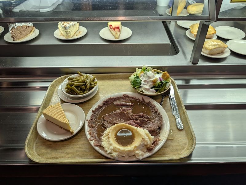 Hand-Carved Roast Beef Worth The Drive
