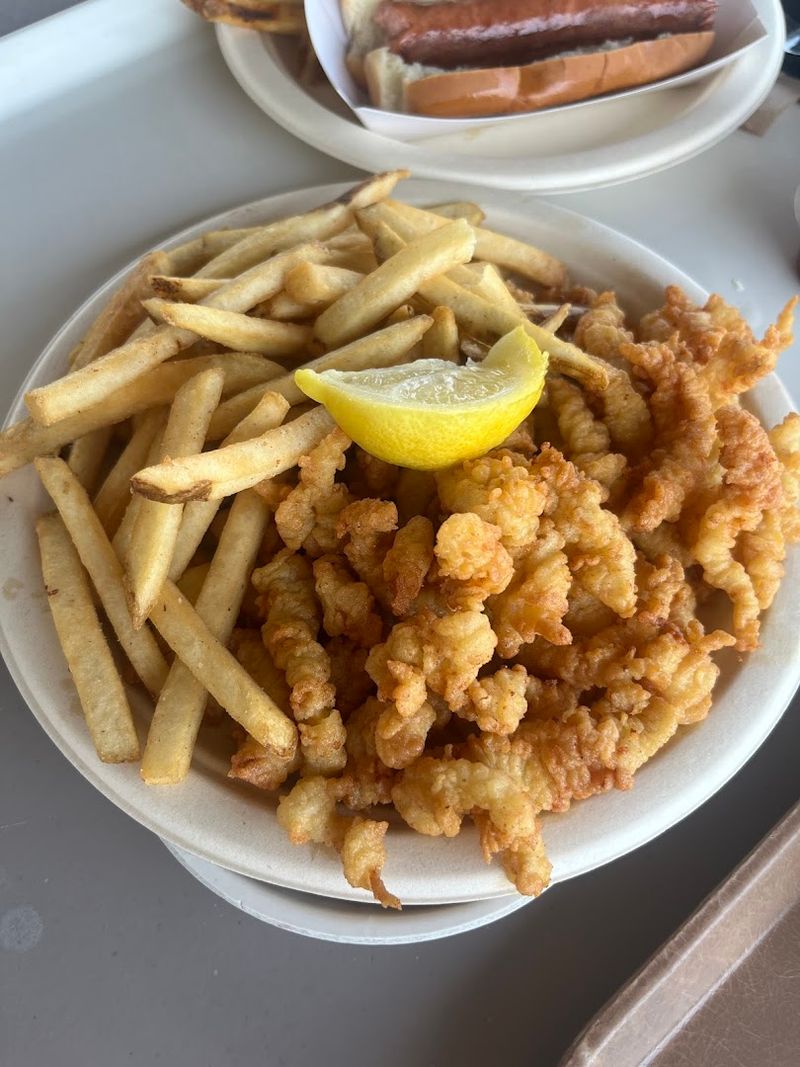 Fried Favorites In A No-Fuss Setting