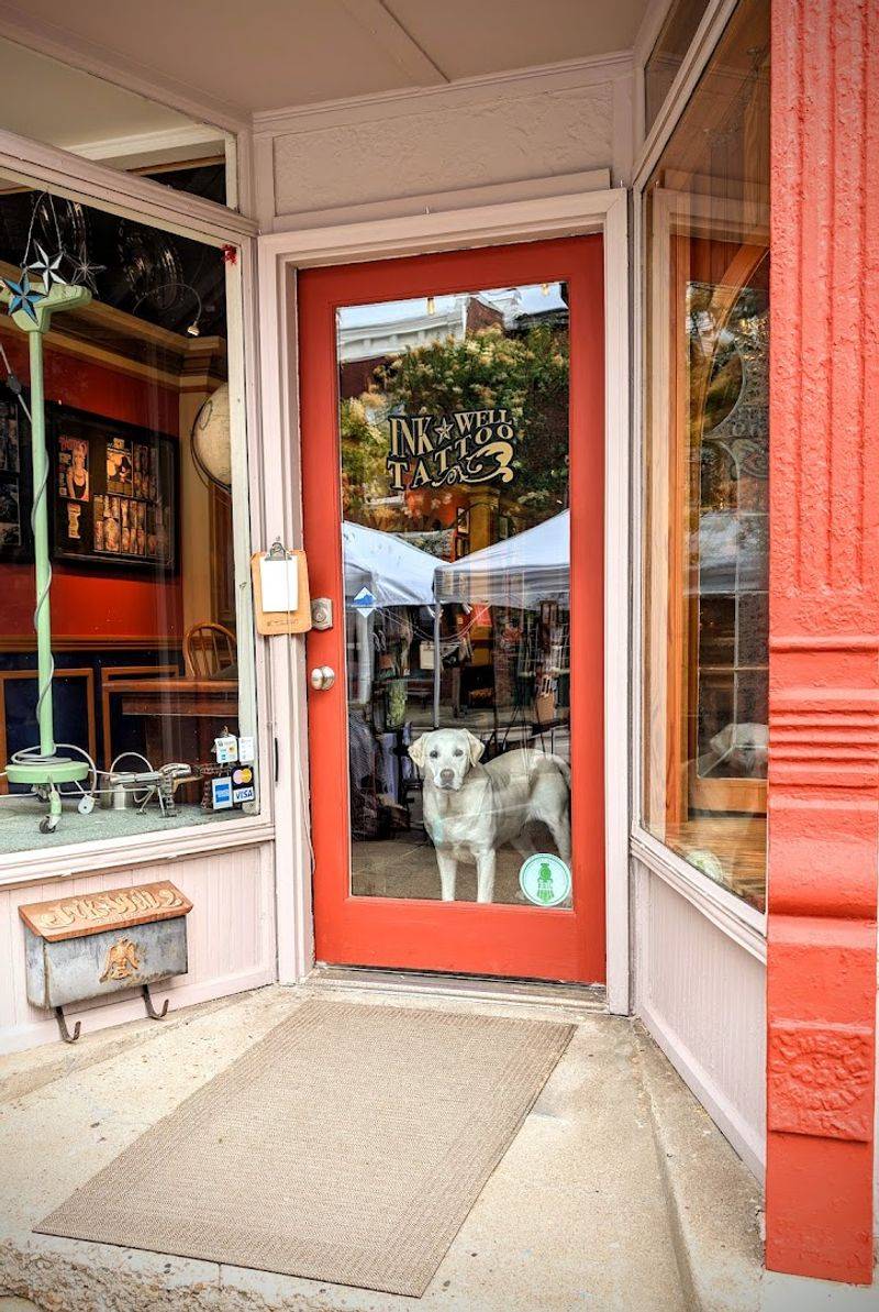 Pup-Cups For Four-Legged Visitors