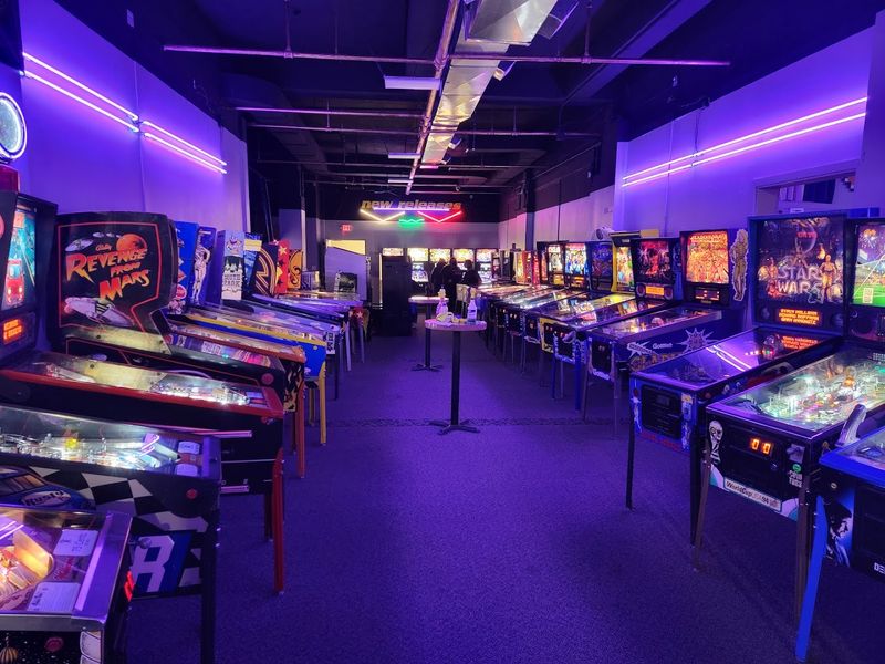The Michigan Arcade Where Rows Of Classic Games Bring Back Childhood Memories - Decor Hint Over 70 Pinball Machines That Actually Work