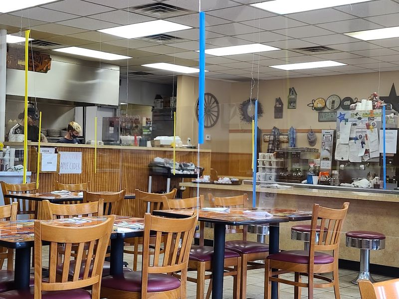 Western Charm In A Local Dining Room