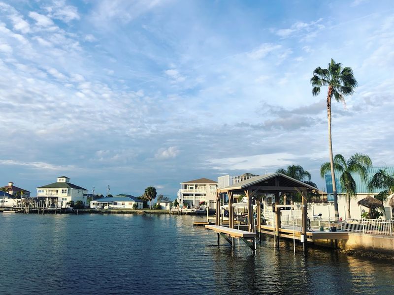 This Florida Seaside Town Combines Coastal Beauty With Everyday Affordability - Decor Hint What Makes Florida's Nature Coast So Appealing