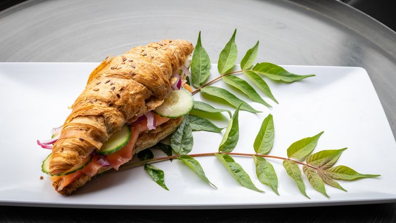 People Drive From All Over Connecticut To Eat At This Standout Coffee Shop - Decor Hint Breakfast Worth Driving To West Hartford For