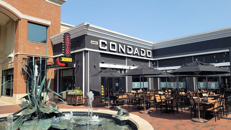 Ohio's Biggest Shopping Destination Feels Like Its Own Little City - Decor Hint Parking That Actually Works For The Crowd