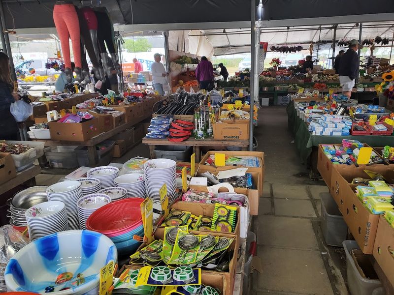 One Of Florida's Biggest Flea Markets Is A Treasure Hunter's Paradise - Decor Hint Fresh Produce You Will Love