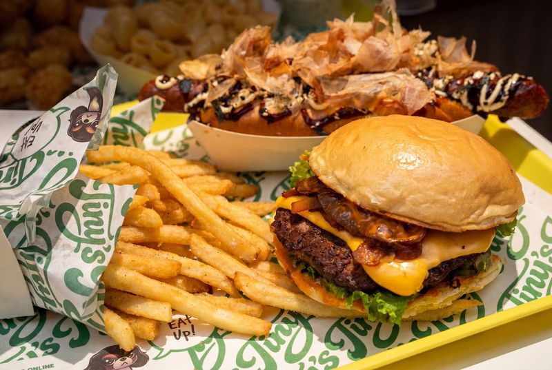 A Burger Counter With Chef Pedigree Behind It