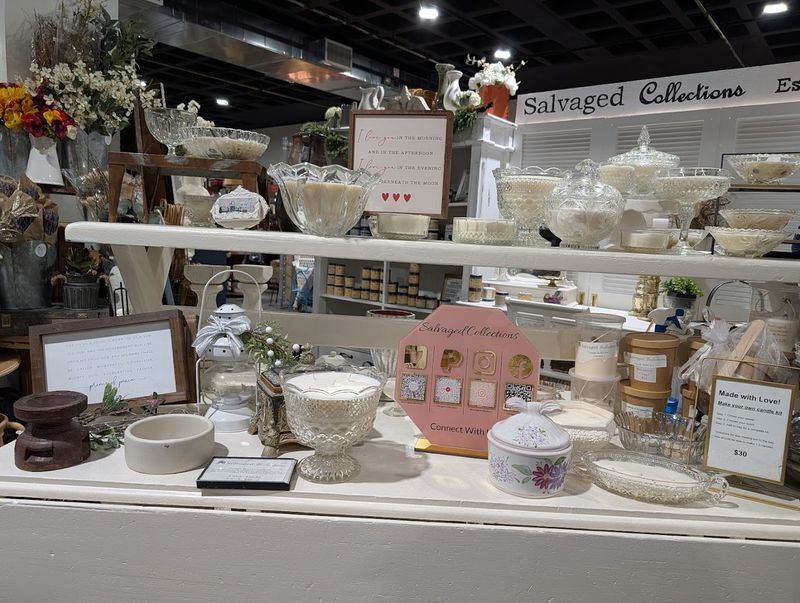 This Treasure-Packed Connecticut Thrift Store Is The Kind Of Place You Can Browse For Hours - Decor Hint Old Pieces With New Stories