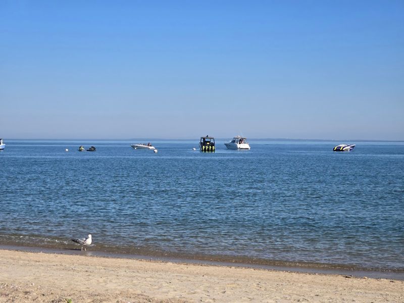 We Found The Perfect Connecticut Beach Spot For Relaxed Waterfront Views - Decor Hint Nearby Beach Time Makes The Trip Better
