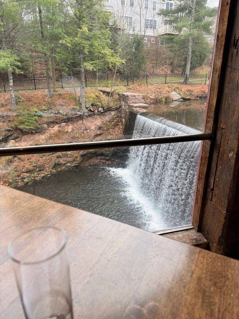 Water Views That Make Every Table Feel Like The Best Seat In The House