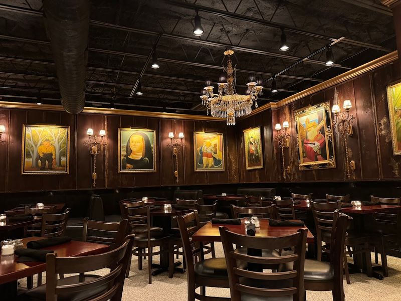Colorful Paintings And Chandeliers That Create Pure Atmosphere