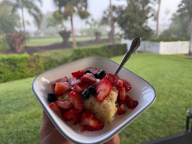 The Little-Known Florida Amish Community That Turns A Simple Visit Into A Slow-Paced Escape - Decor Hint Fresh Produce And Homemade Goods