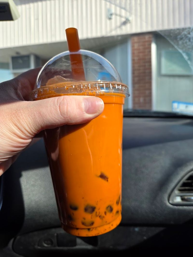 This Massachusetts Bakery Serves Donuts So Good You'll Be Thinking About Them Long After The Last Bite - Decor Hint The Coffee Pairing