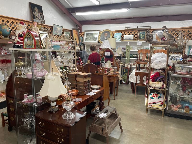 The Antique Mall Section Open Most Days Of The Week
