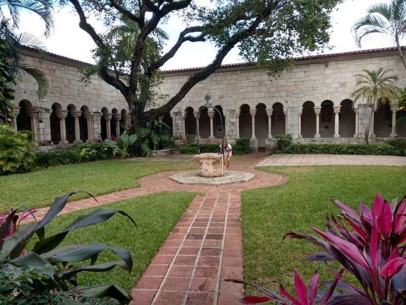 Romanesque Architecture You Can Touch