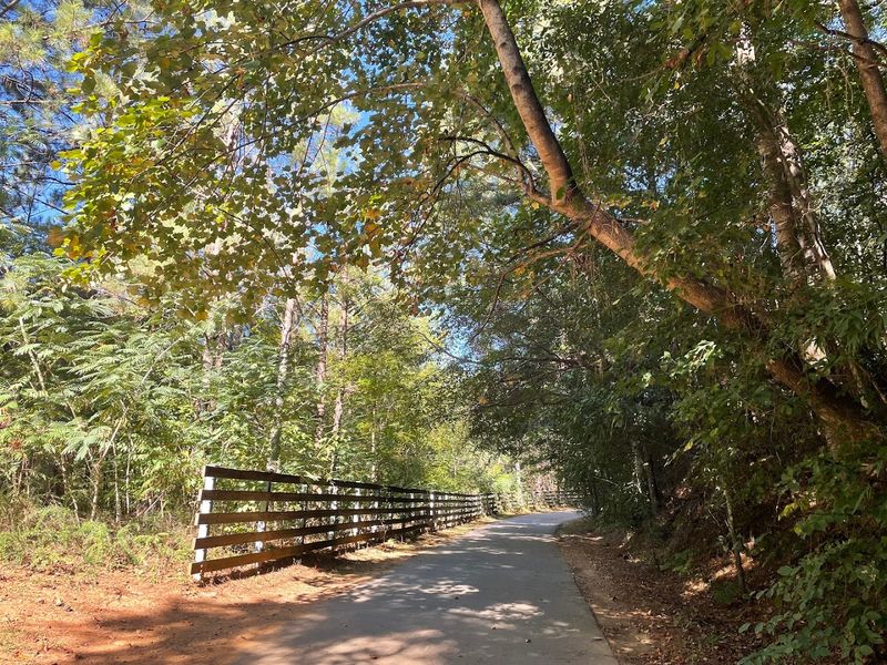 Minimal Car Traffic For A Genuinely Peaceful Experience