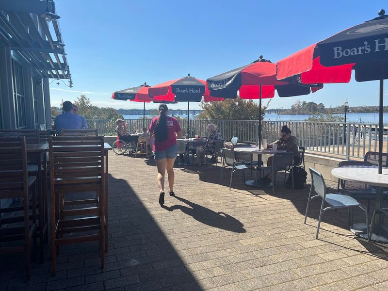 This North Carolina Creekside Restaurant Was Ranked Among The Nation's Top Waterfront Dining Spots - Decor Hint The 2026 USA Today Ranking Makes The Title Work
