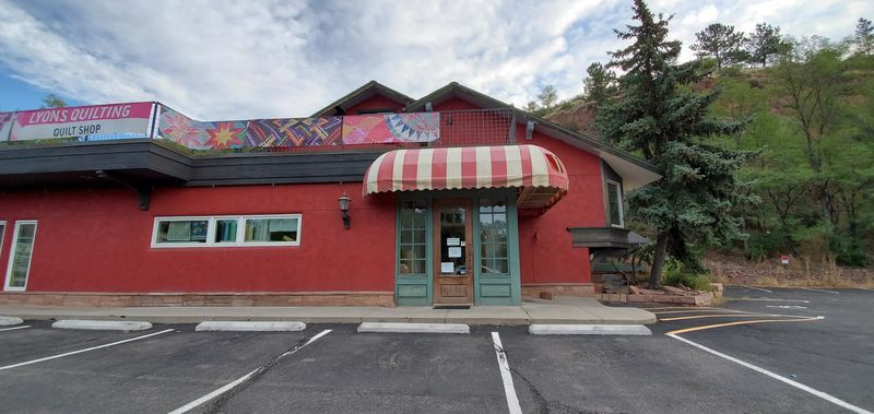 This Expansive Colorado Fabric Store Is A Crafter's Dream Destination - Decor Hint Worth Every Mile Of The Drive To Get Here