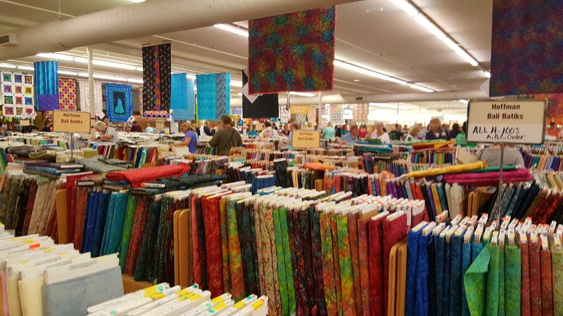 This Incredible Kentucky Fabric Wonderland Has Crafters Coming From Miles Around - Decor Hint Paducah's Quilting Culture Makes The Whole City A Destination