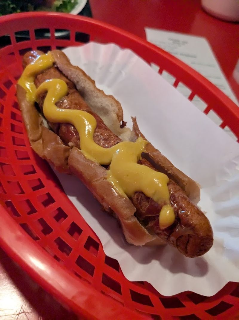 Why This Spot Feels Like Old-School Connecticut