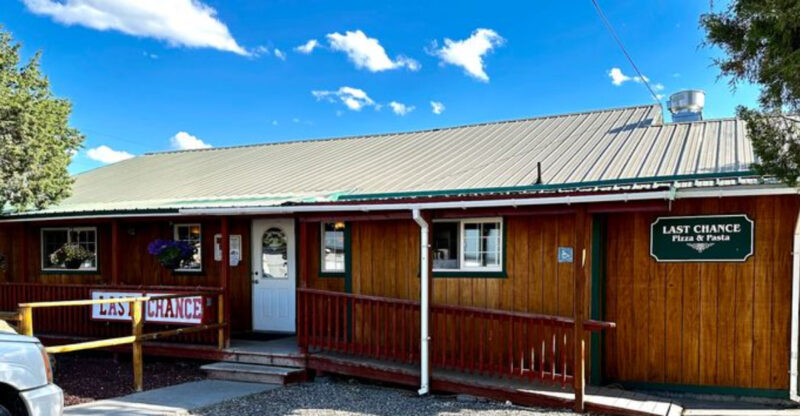 A Small-Town Idaho Pizza Spot Serves Comfort Food Worth Pulling Over For