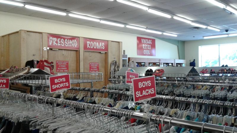 People Travel From All Over Nebraska To Search For Hidden Deals At This Massive Thrift Store - Decor Hint Clothing Finds Make The Whole Trip Worth It