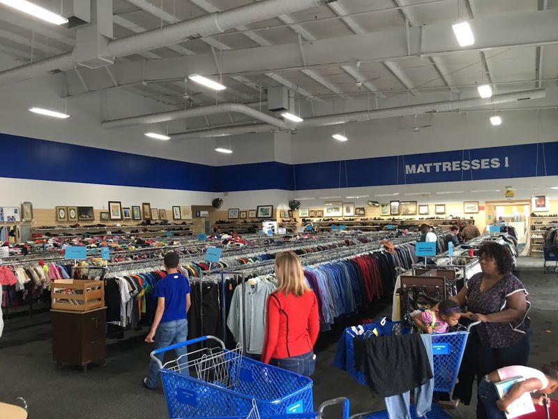 Size Of The Store Surprises Everyone