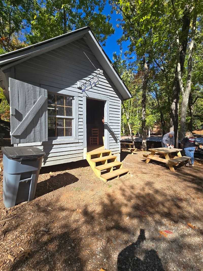 This Beautiful Hidden Mountain Fairgrounds In Georgia Is A Magical Escape From The City - Decor Hint Family Bonding And Multi-Generational Fun
