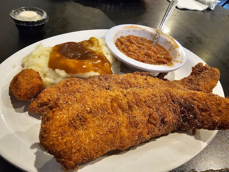 The Fried Pork Tenderloin That Keeps People Coming Back
