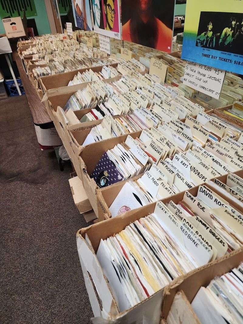 Special Finds In The Bargain And Pre-Owned Sections