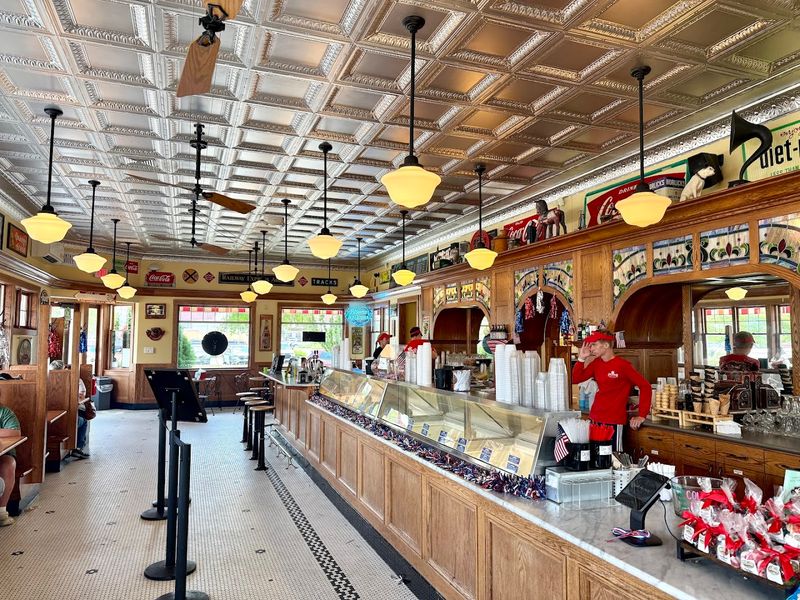 South Pier Parlor