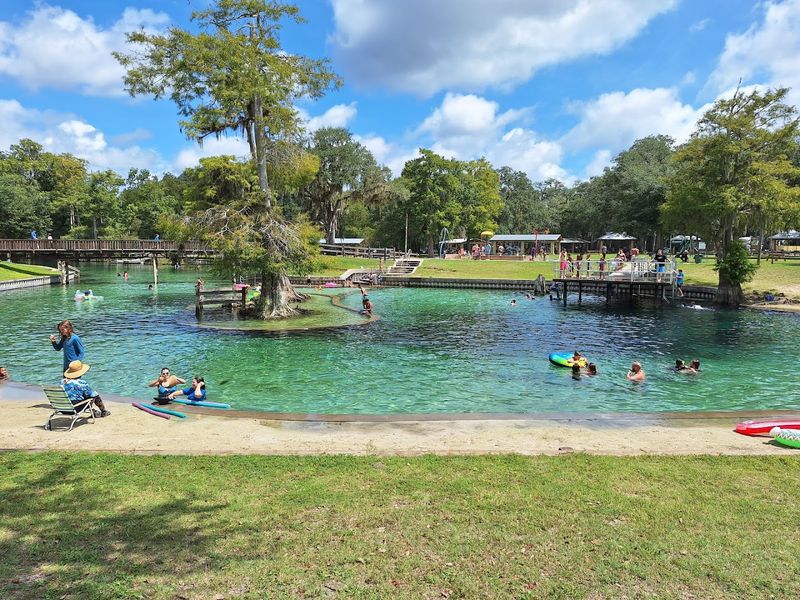 Hart Springs Park, Bell