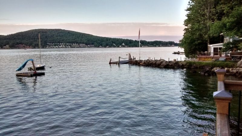 10 New Hampshire Lakeside Towns That Are Perfect For A Quiet Getaway - Decor Hint Gilford, Lake Winnipesaukee