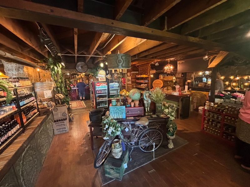 Elizabeth's Grand Antique Co.