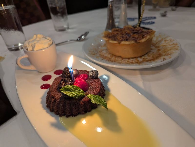 This Connecticut Steakhouse Packs Massive Flavor Into Every Single Steak - Decor Hint Perfect For Special Occasions