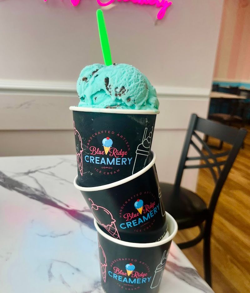 This North Georgia Creamery Makes Its Homemade Waffle Cones Fresh All Summer Long - Decor Hint Generous Scoop Sizes That Deliver Real Value