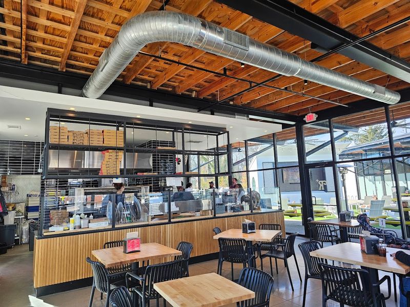Ruby's Sourdough Pizza - Smyrna