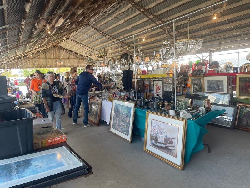 Kane County Flea Market