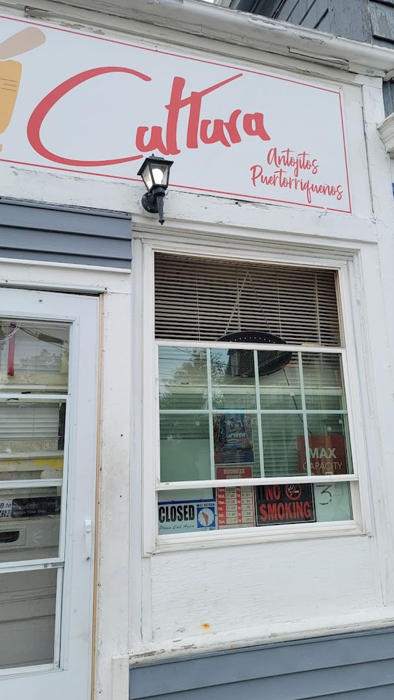 Cultura Antojitos Puertorriqueños, New London