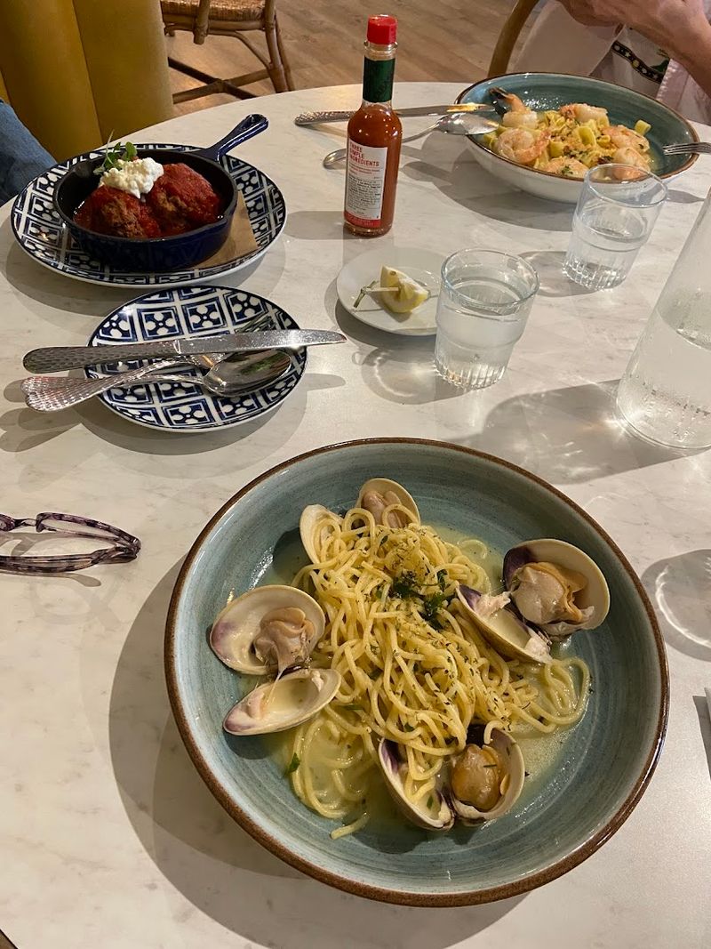 11 Off-The-Radar Connecticut Restaurants Every Food Lover Should Visit - Decor Hint Trattoria Amalfi, Mystic