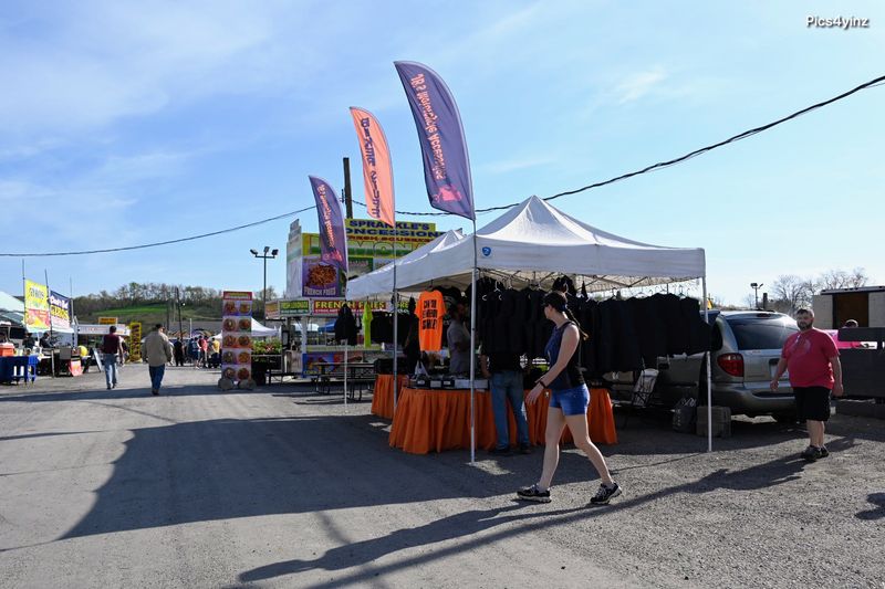 Over 1,600 Vendors Means Zero Boring Moments